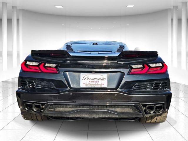 Chevrolet Corvette Vehicle Full-screen Gallery Image 04