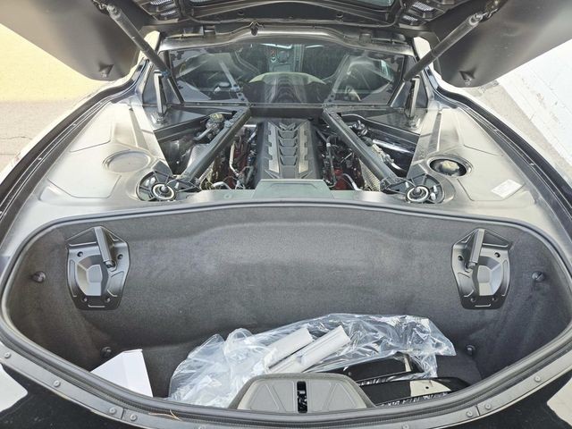 Chevrolet Corvette Vehicle Full-screen Gallery Image 10