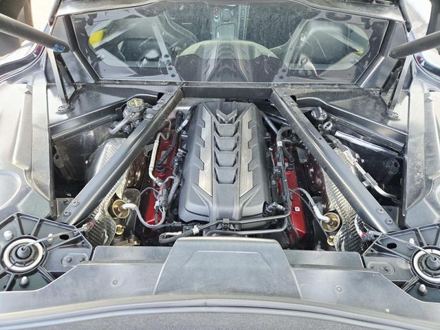 Chevrolet Corvette Vehicle Full-screen Gallery Image 11