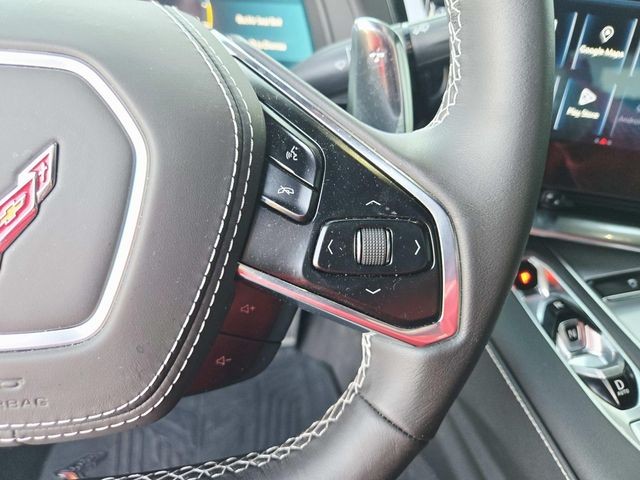 Chevrolet Corvette Vehicle Full-screen Gallery Image 17