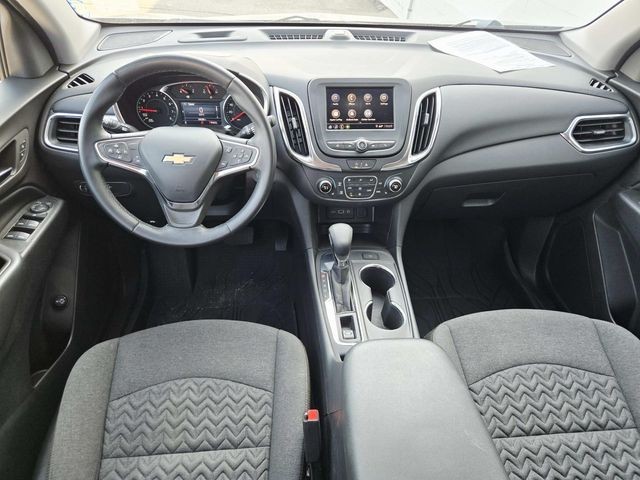 Chevrolet Equinox Vehicle Full-screen Gallery Image 06
