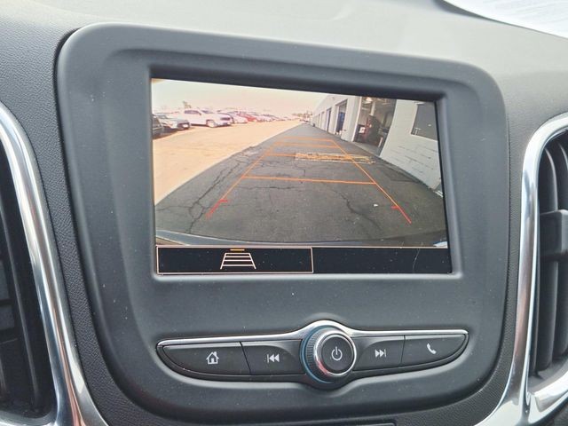 Chevrolet Equinox Vehicle Full-screen Gallery Image 22