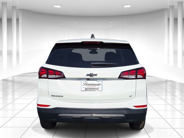 Chevrolet Equinox Vehicle Full-screen Gallery Image 04