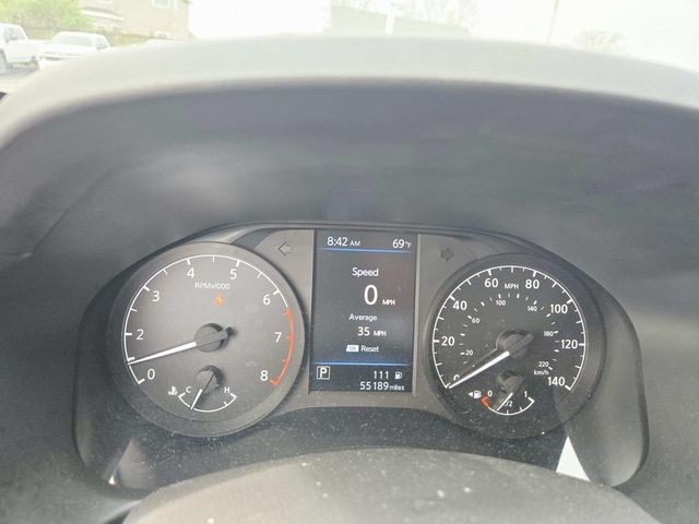 Nissan Altima Vehicle Full-screen Gallery Image 16