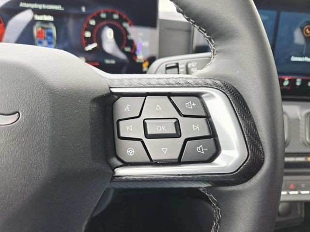 Ford Mustang Vehicle Full-screen Gallery Image 15