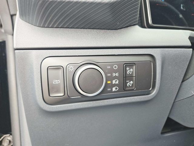 Ford Mustang Vehicle Full-screen Gallery Image 26