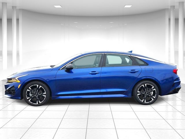 Kia K5 Vehicle Full-screen Gallery Image 02