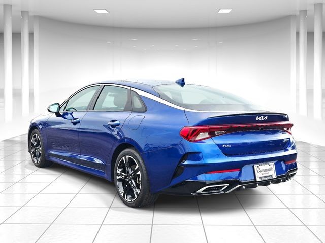 Kia K5 Vehicle Full-screen Gallery Image 03