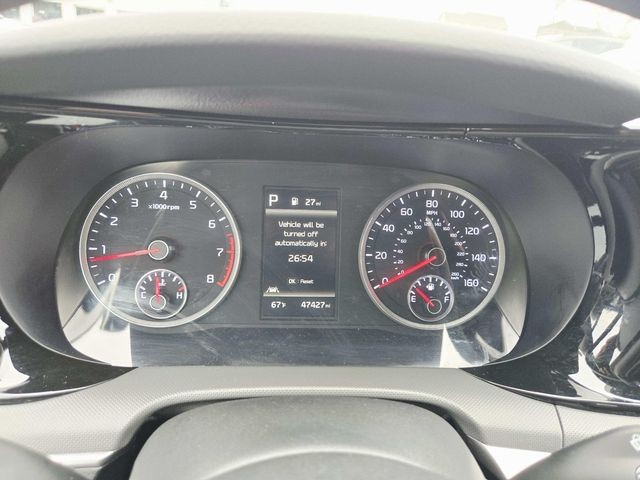 Kia K5 Vehicle Full-screen Gallery Image 18