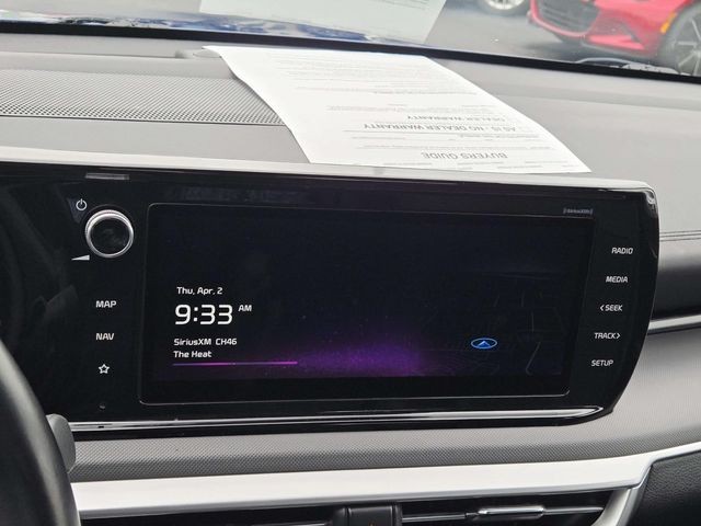 Kia K5 Vehicle Full-screen Gallery Image 21