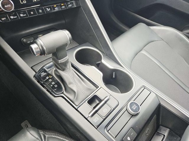 Kia K5 Vehicle Full-screen Gallery Image 25