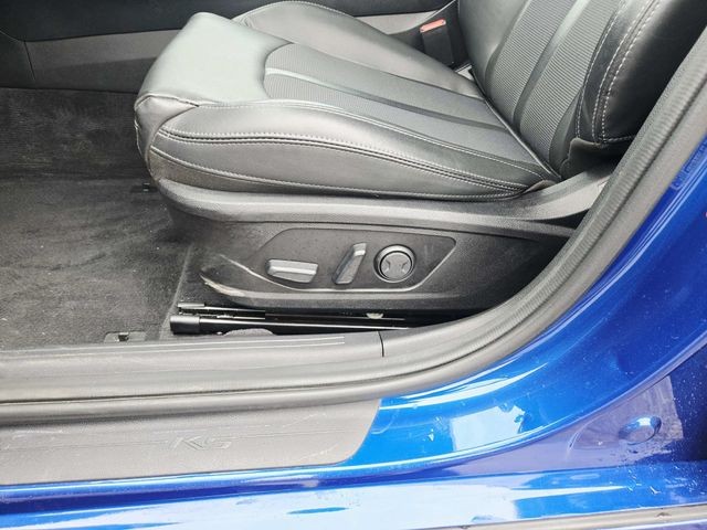 Kia K5 Vehicle Full-screen Gallery Image 31