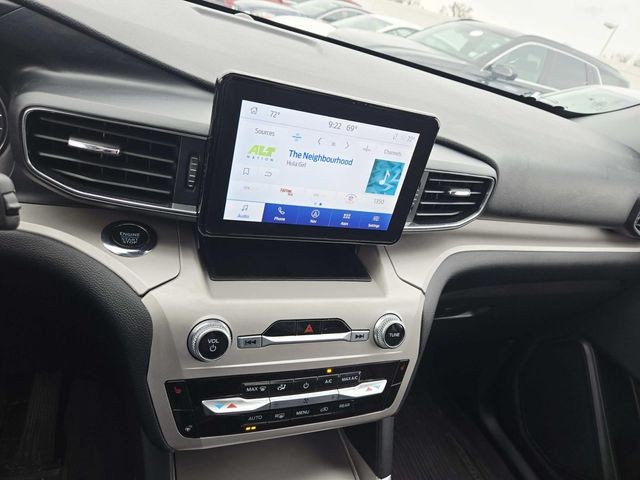 Ford Explorer Vehicle Full-screen Gallery Image 23