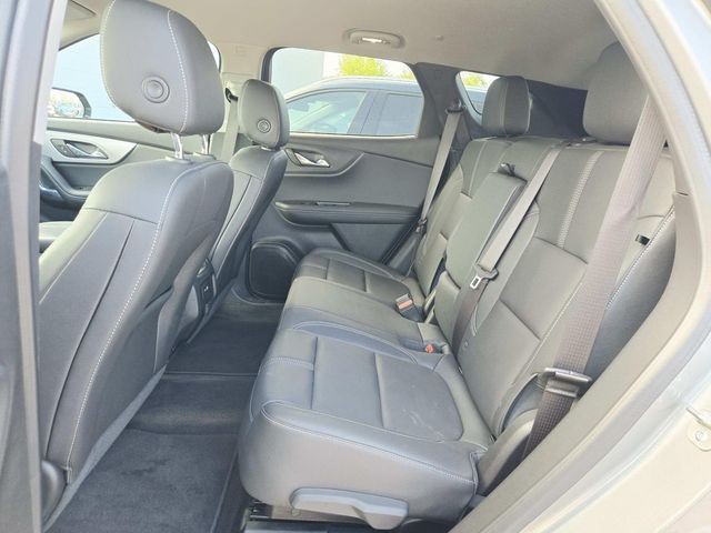 Chevrolet Blazer Vehicle Full-screen Gallery Image 09