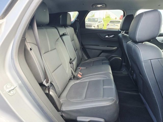 Chevrolet Blazer Vehicle Full-screen Gallery Image 11