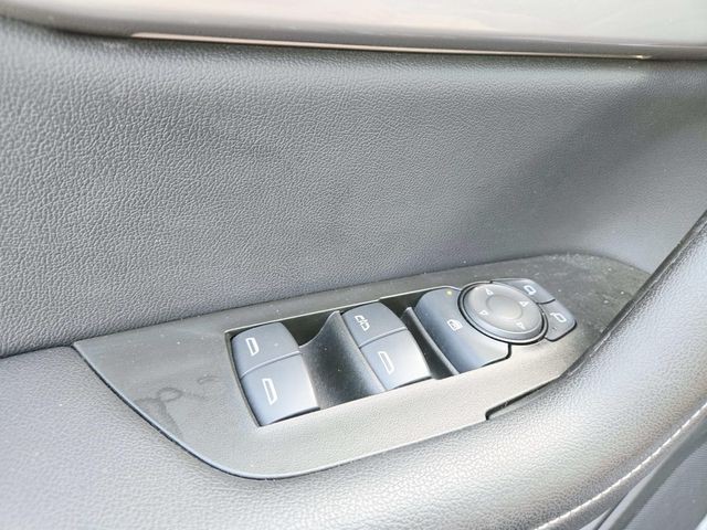 Chevrolet Blazer Vehicle Full-screen Gallery Image 30