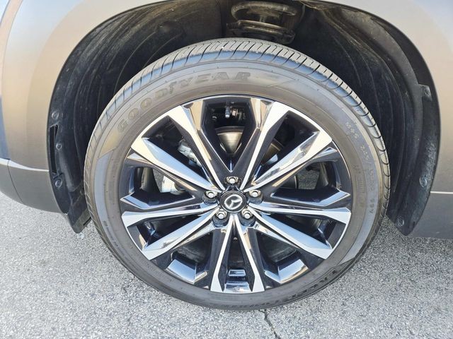 Mazda CX-50 Vehicle Full-screen Gallery Image 15