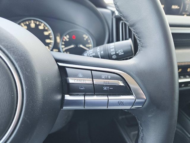 Mazda CX-50 Vehicle Full-screen Gallery Image 18