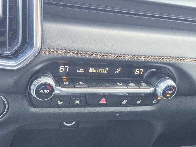 Mazda CX-50 Vehicle Full-screen Gallery Image 24