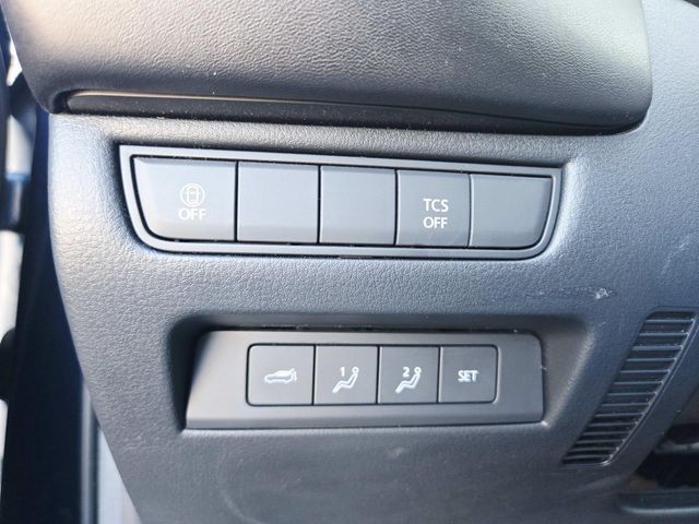 Mazda CX-50 Vehicle Full-screen Gallery Image 30