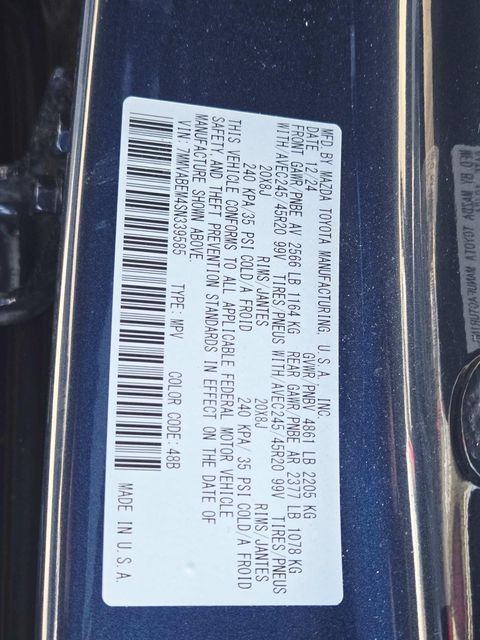 Mazda CX-50 Vehicle Full-screen Gallery Image 35