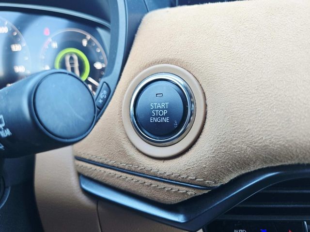 Mazda CX-70 Vehicle Full-screen Gallery Image 17