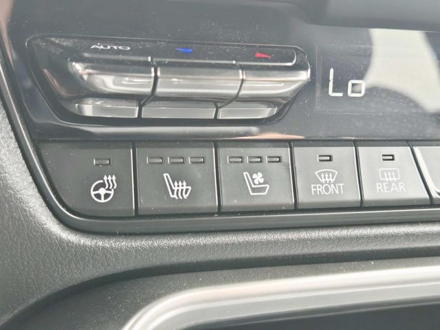 Mazda CX-70 PHEV Vehicle Full-screen Gallery Image 26