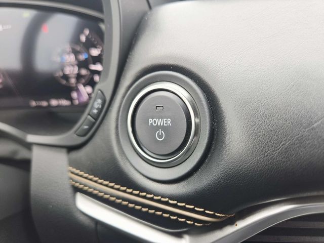 Mazda CX-70 PHEV Vehicle Full-screen Gallery Image 29