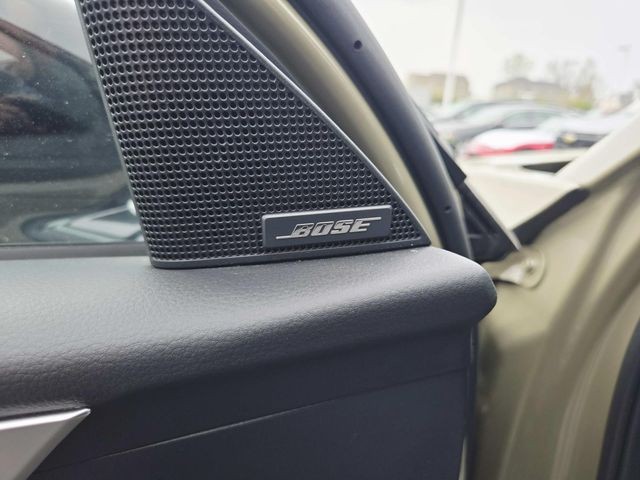 Mazda CX-70 PHEV Vehicle Full-screen Gallery Image 34