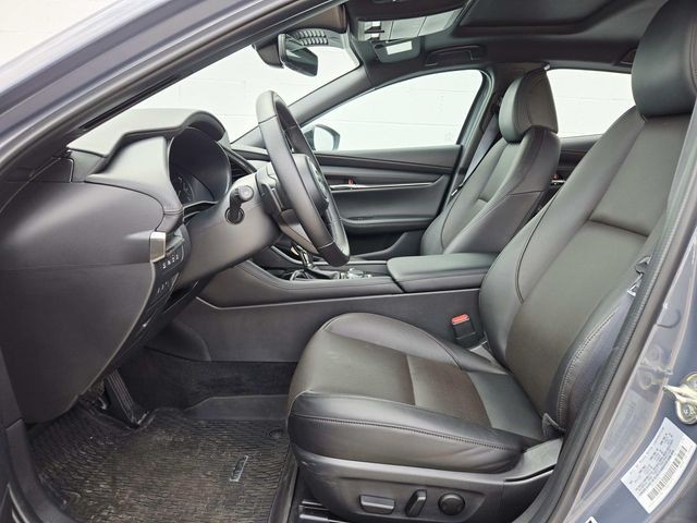 Mazda Mazda3 Vehicle Full-screen Gallery Image 09