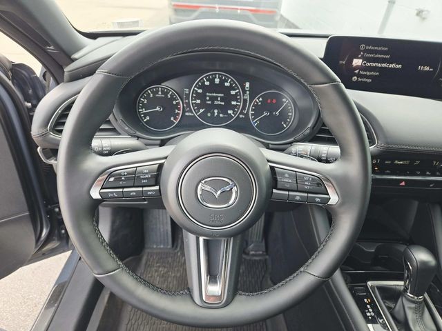 Mazda Mazda3 Vehicle Full-screen Gallery Image 16