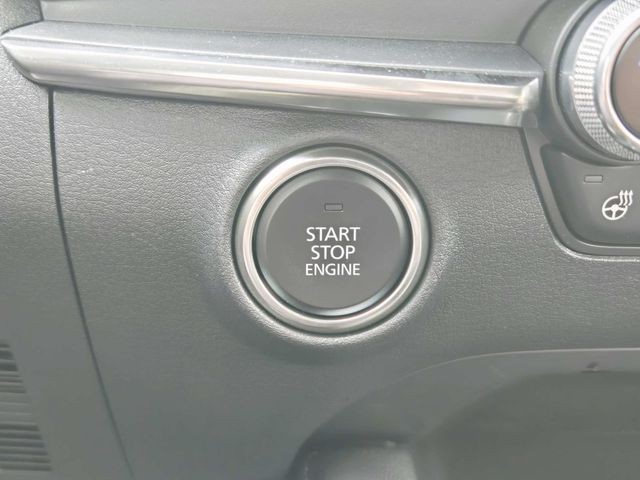 Mazda Mazda3 Vehicle Full-screen Gallery Image 29