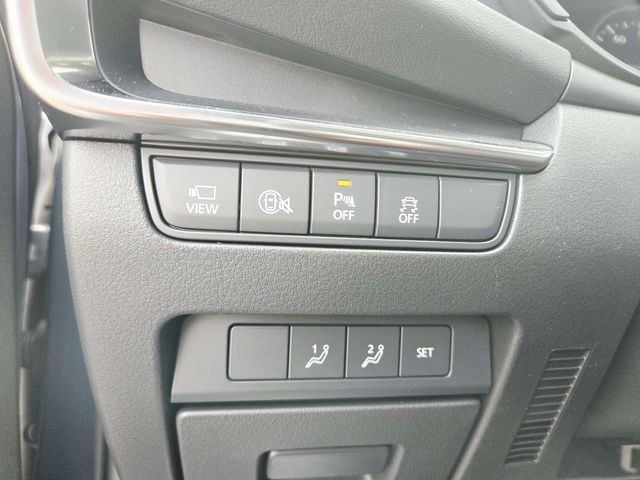 Mazda Mazda3 Vehicle Full-screen Gallery Image 31