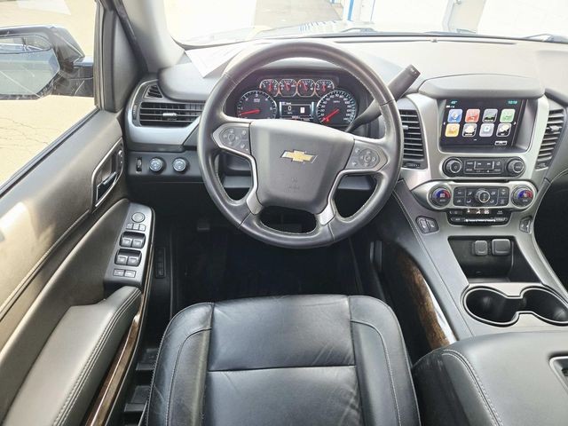 Chevrolet Suburban Vehicle Full-screen Gallery Image 07