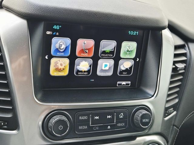 Chevrolet Suburban Vehicle Full-screen Gallery Image 24