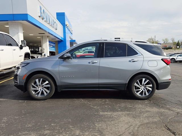 Chevrolet Equinox Vehicle Full-screen Gallery Image 02