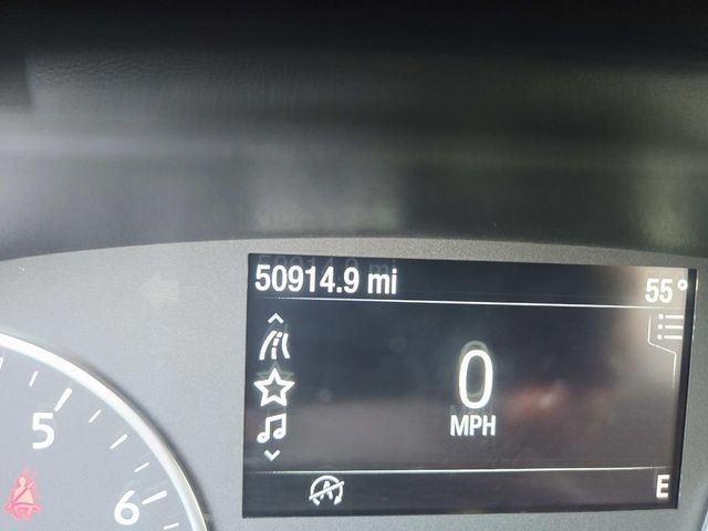 Ford EcoSport Vehicle Full-screen Gallery Image 19