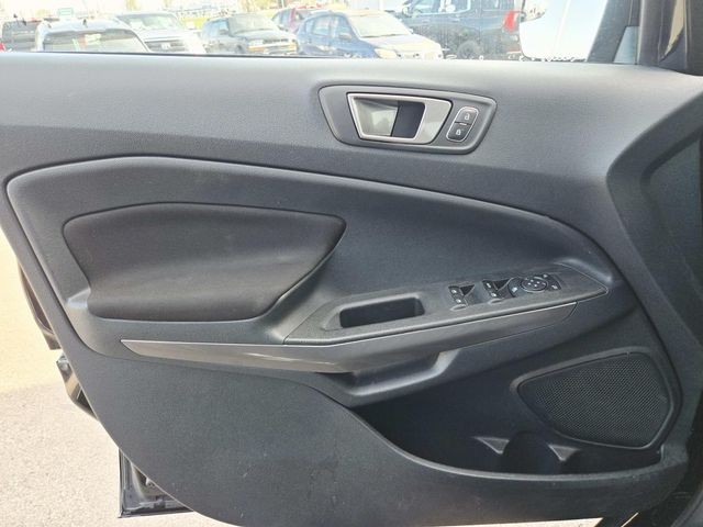 Ford EcoSport Vehicle Full-screen Gallery Image 28