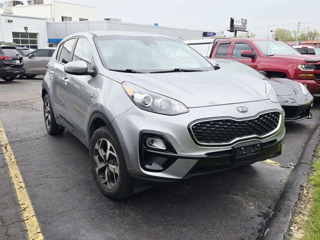 Kia Sportage Vehicle Full-screen Gallery Image 04