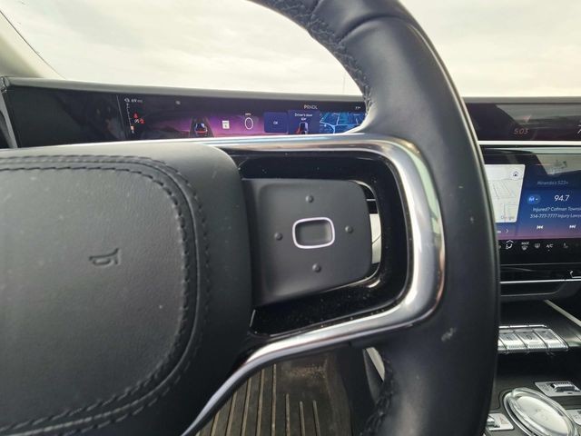 Lincoln Nautilus Vehicle Full-screen Gallery Image 17
