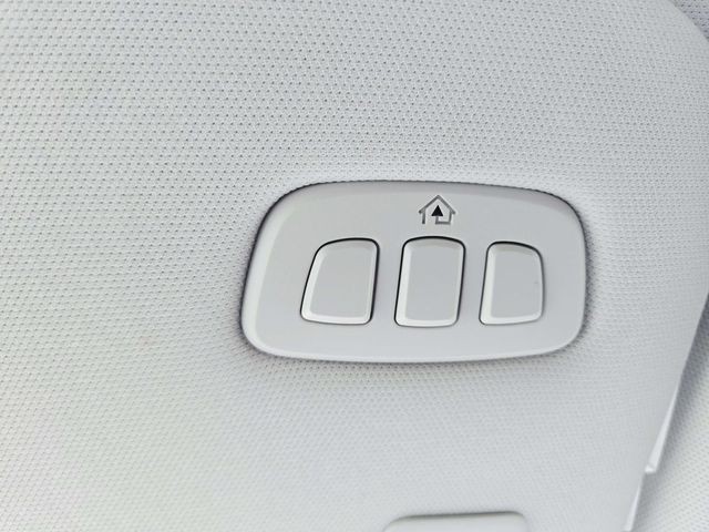 Lincoln Nautilus Vehicle Full-screen Gallery Image 27