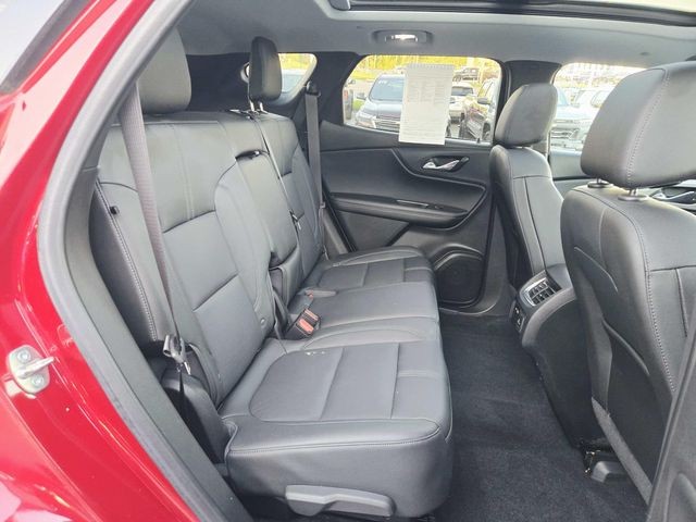 Chevrolet Blazer Vehicle Full-screen Gallery Image 12