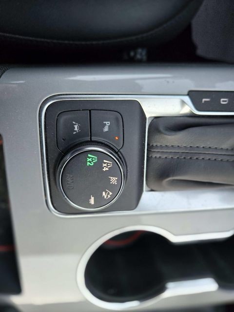 Chevrolet Blazer Vehicle Full-screen Gallery Image 28