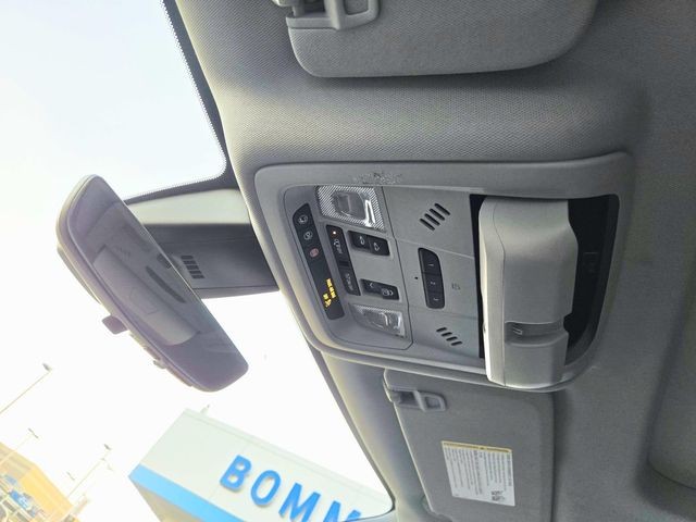 Chevrolet Blazer Vehicle Full-screen Gallery Image 30