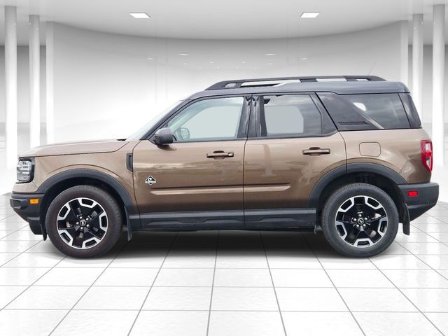 Ford Bronco Sport Vehicle Full-screen Gallery Image 02