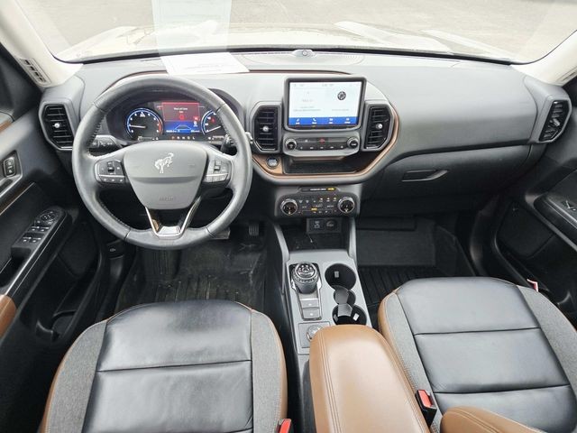 Ford Bronco Sport Vehicle Full-screen Gallery Image 07