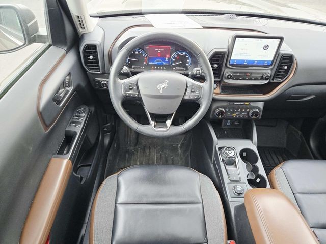 Ford Bronco Sport Vehicle Full-screen Gallery Image 08