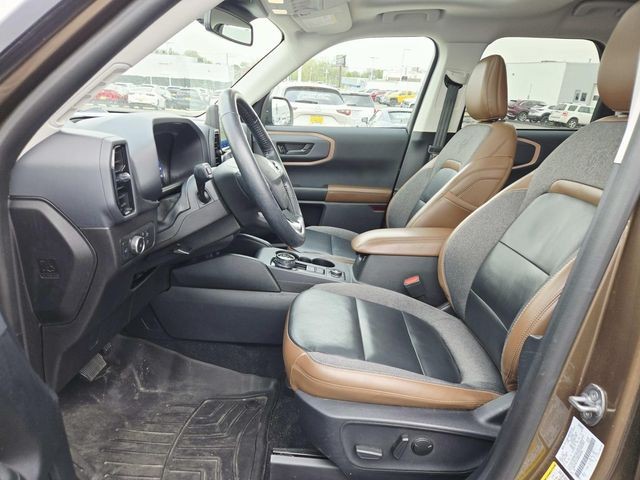 Ford Bronco Sport Vehicle Full-screen Gallery Image 09