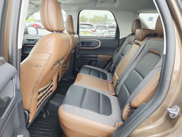 Ford Bronco Sport Vehicle Full-screen Gallery Image 10