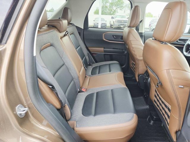 Ford Bronco Sport Vehicle Full-screen Gallery Image 13